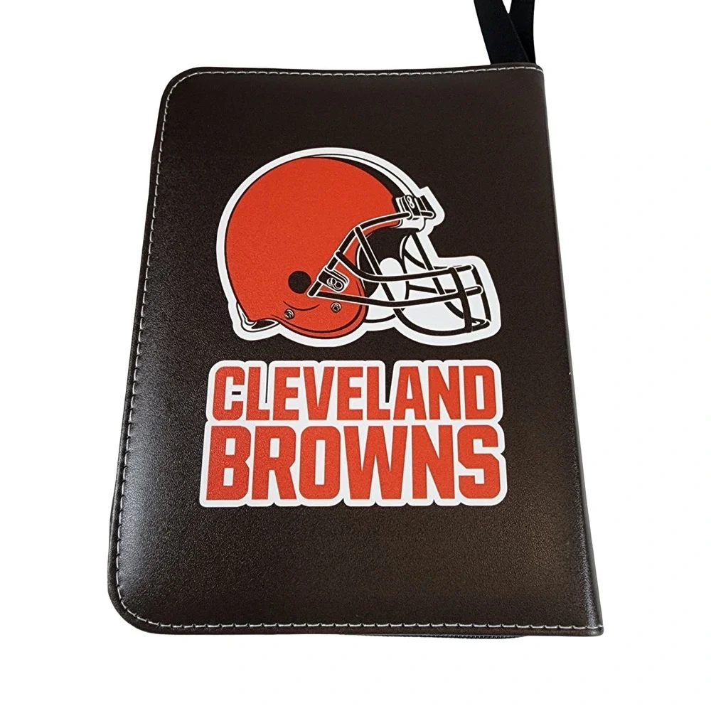 Cleveland Browns NFL‎ Trading Card Binder Zippered Faux Leather 4-Pocket Sleeves